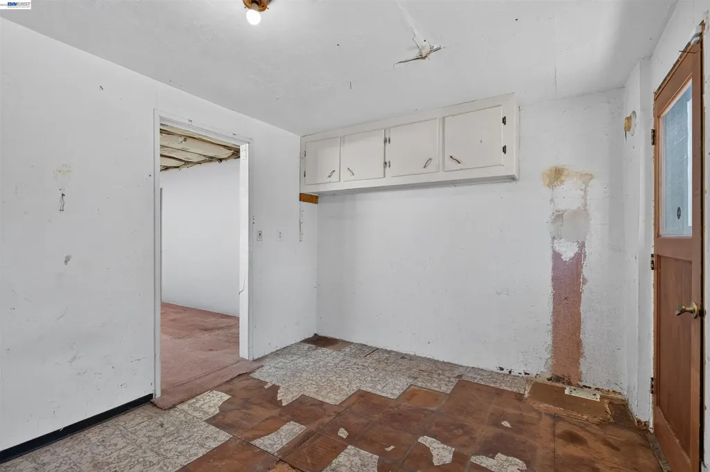 164 Lorraine Avenue Pittsburg CA 94565