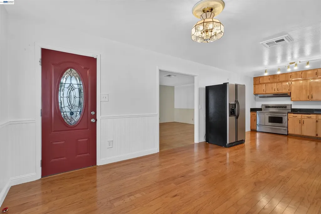 164 Lorraine Avenue Pittsburg CA 94565