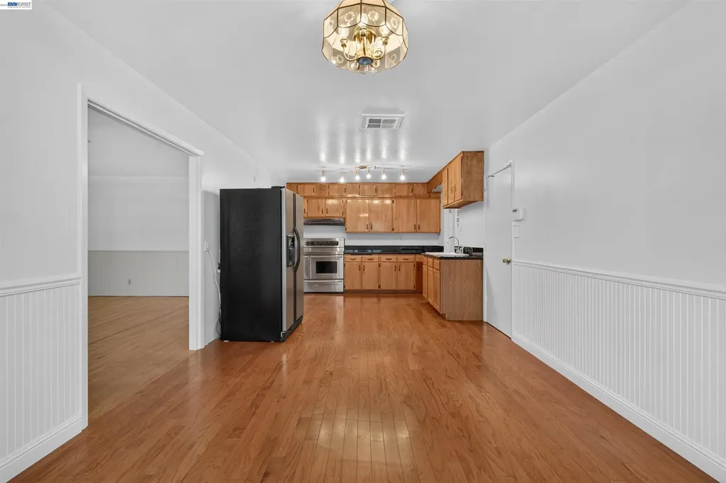 164 Lorraine Avenue Pittsburg CA 94565
