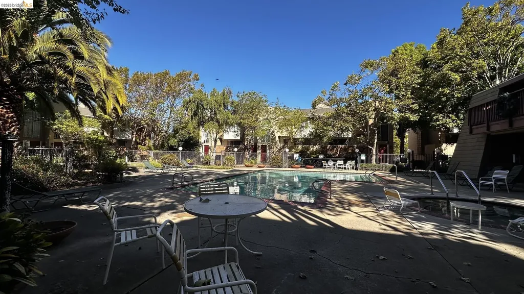 2121 Vale Road San Pablo CA 94806