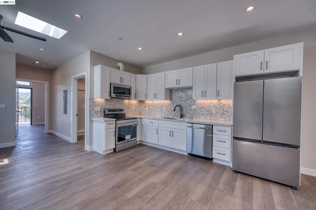 4202 Telegraph Avenue Oakland CA 94609