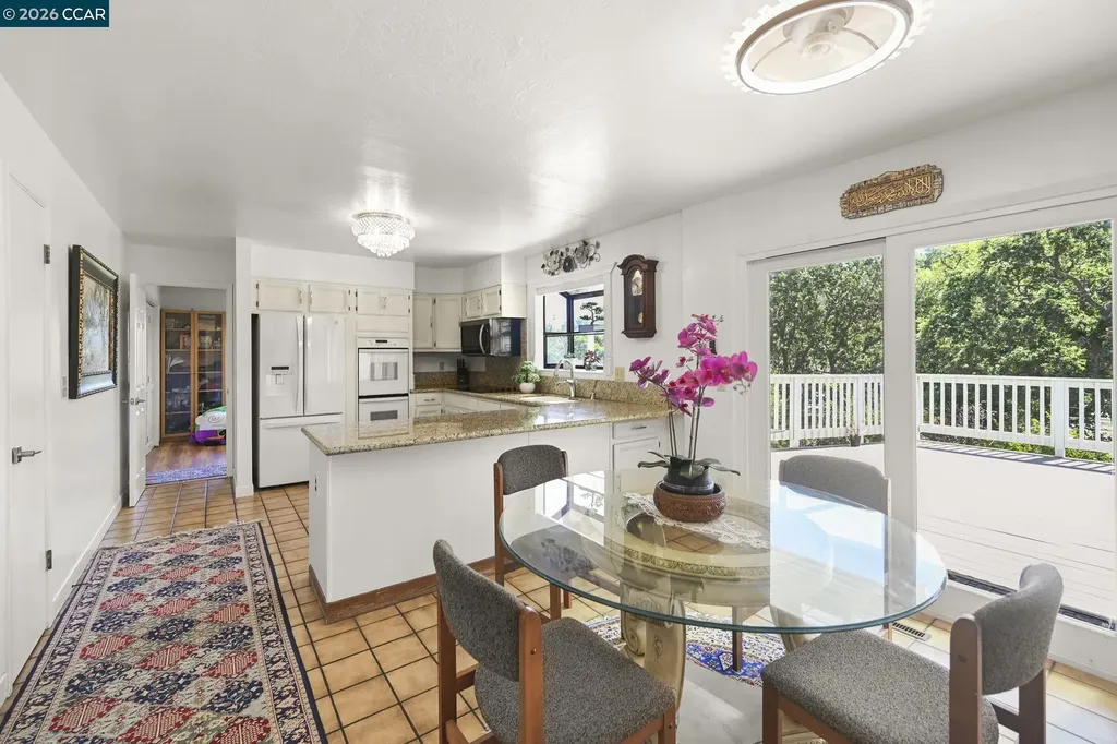 864 Coachman Place Clayton CA 94517