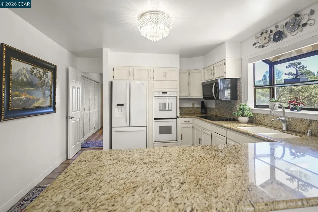 864 Coachman Place Clayton CA 94517