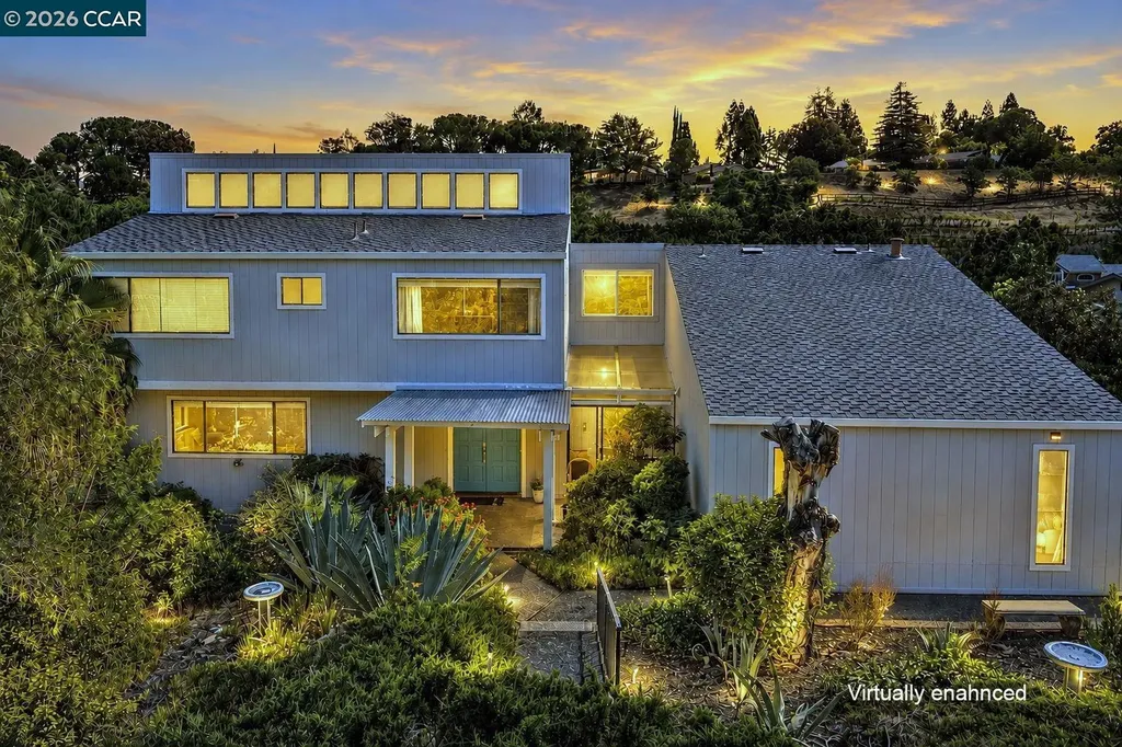 864 Coachman Place Clayton CA 94517