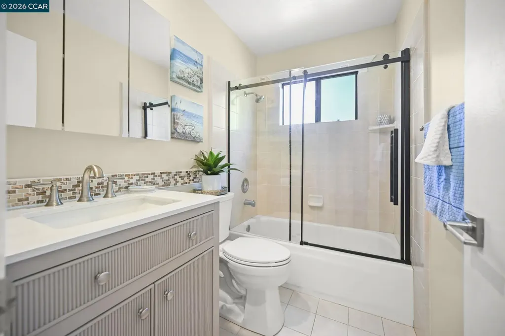 864 Coachman Place Clayton CA 94517