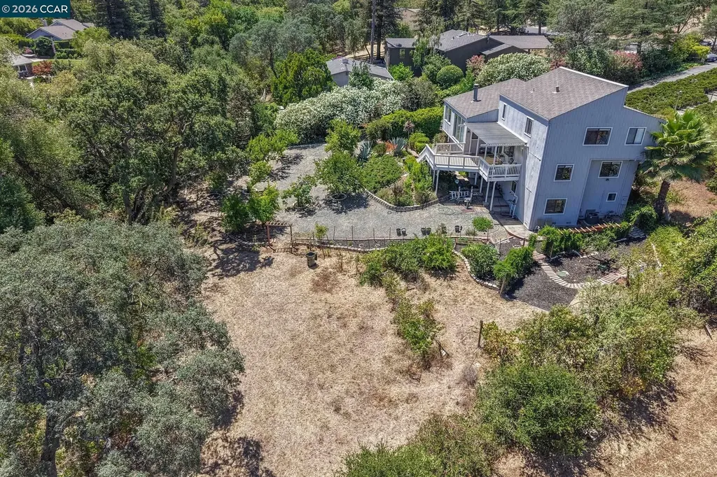864 Coachman Place Clayton CA 94517