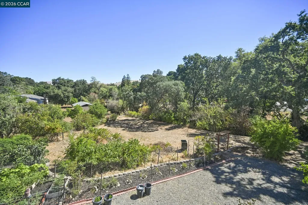 864 Coachman Place Clayton CA 94517