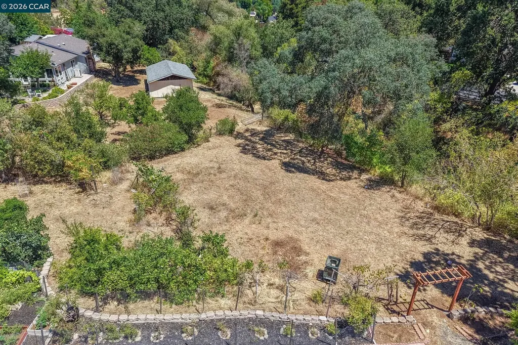 864 Coachman Place Clayton CA 94517