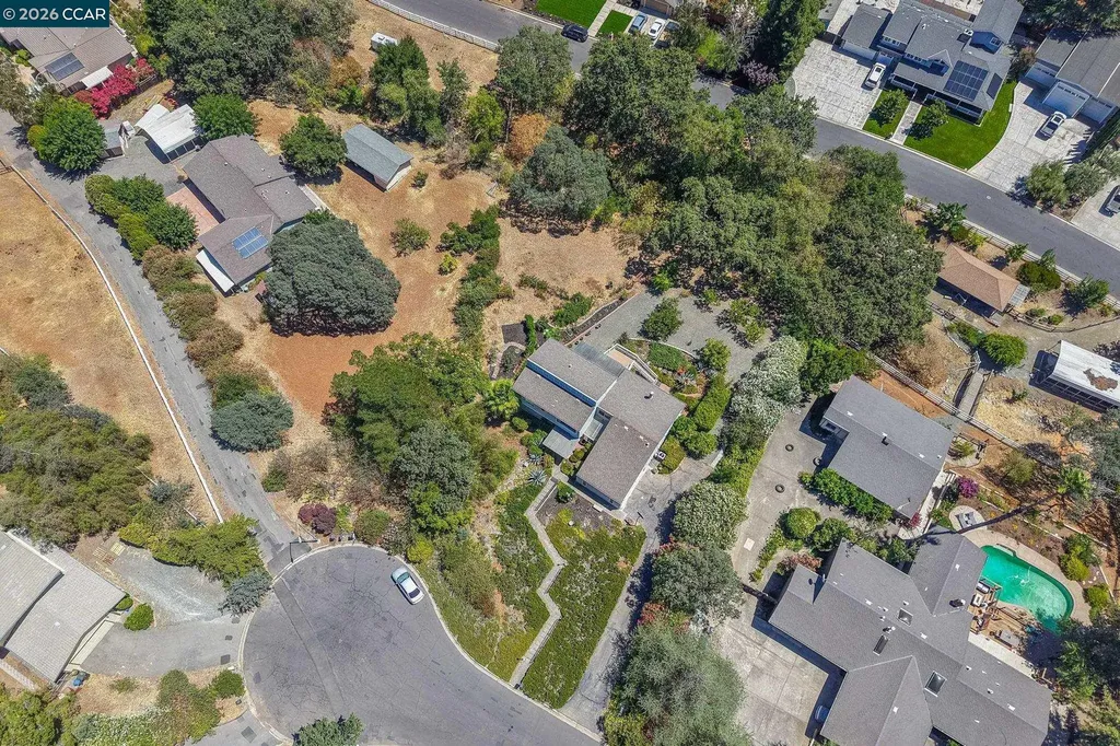 864 Coachman Place Clayton CA 94517