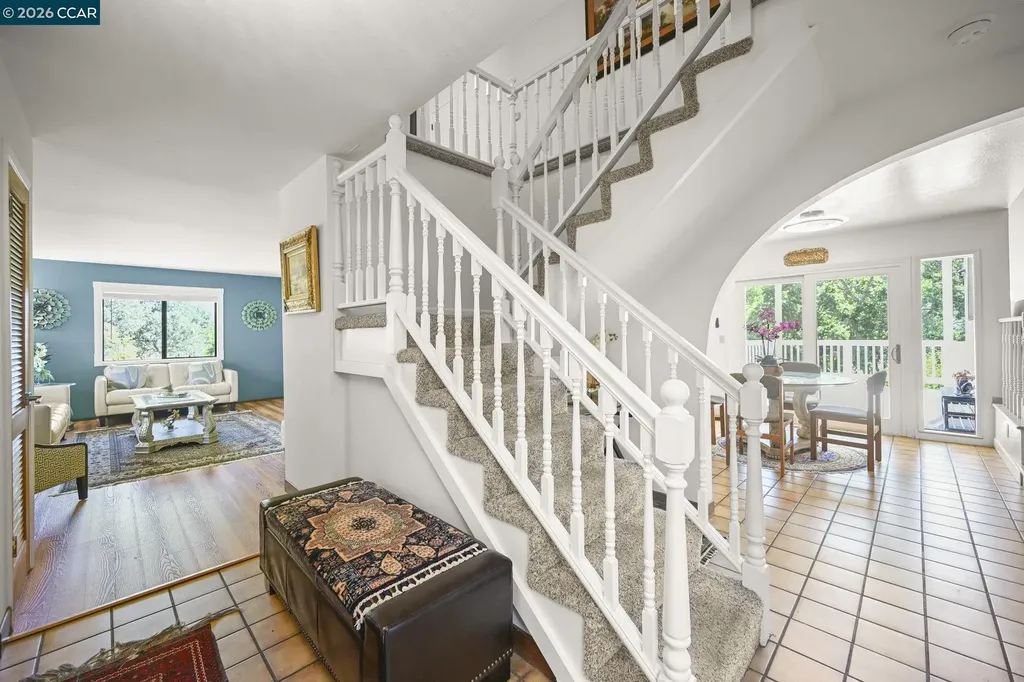 864 Coachman Place Clayton CA 94517