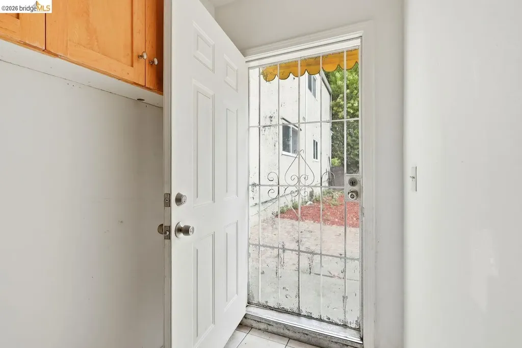398 Macarthur Boulevard Oakland CA 94609