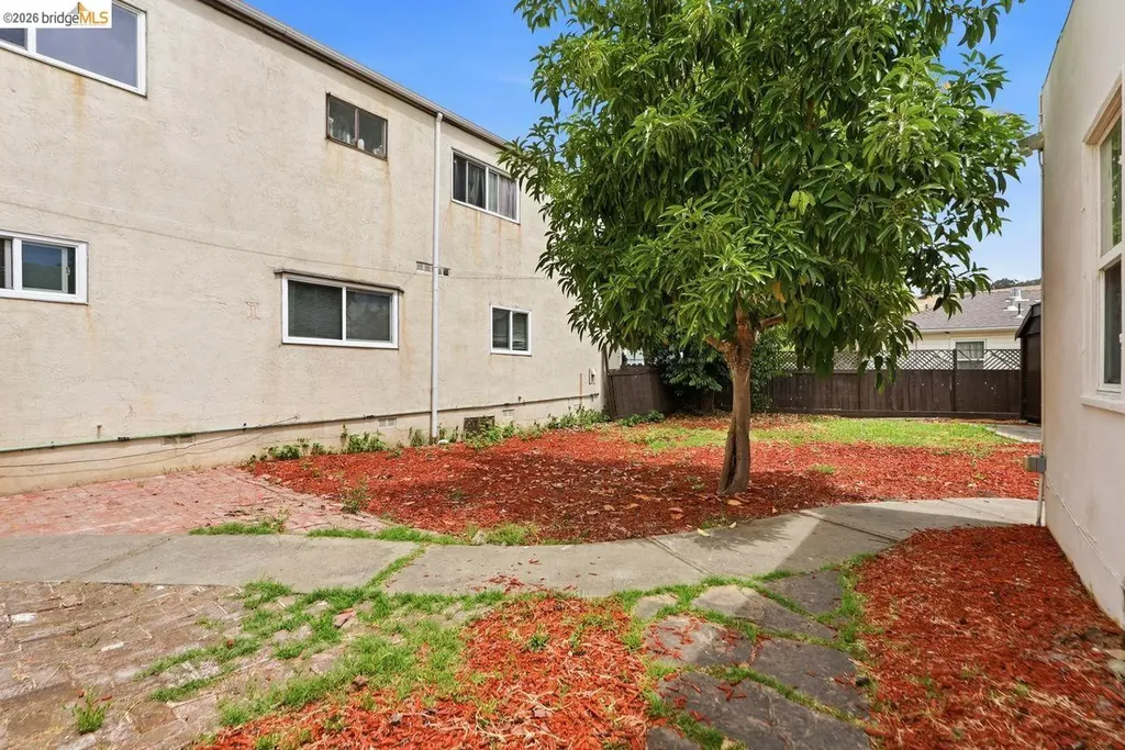 398 Macarthur Boulevard Oakland CA 94609