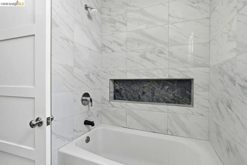 398 Macarthur Boulevard Oakland CA 94609