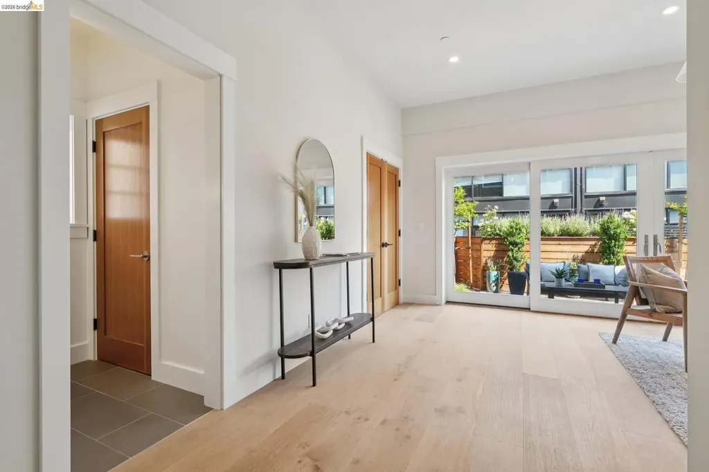 4432 Howe Street Oakland CA 94611