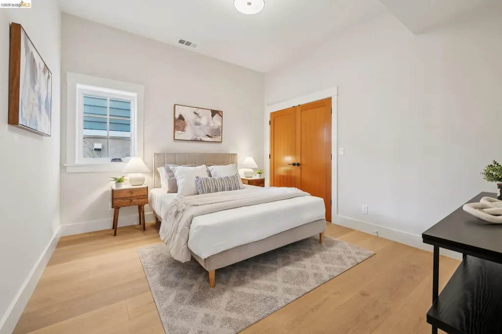 4432 Howe Street Oakland CA 94611