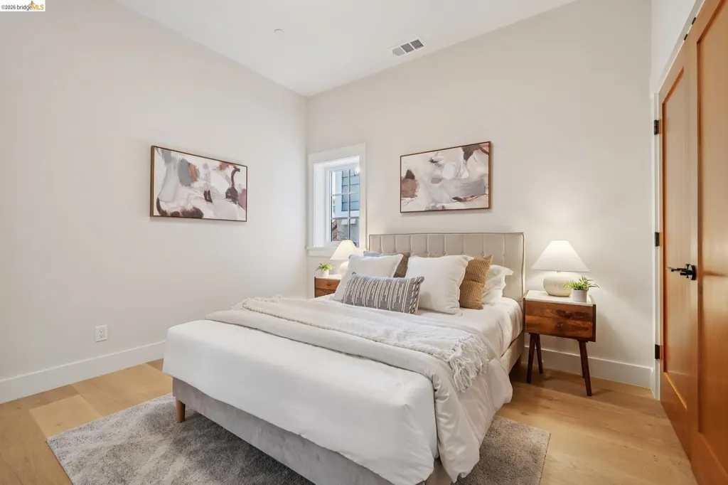 4432 Howe Street Oakland CA 94611