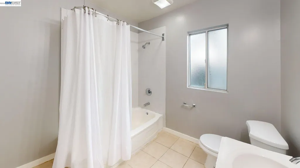 3502 Brookdale Avenue Oakland CA 94619