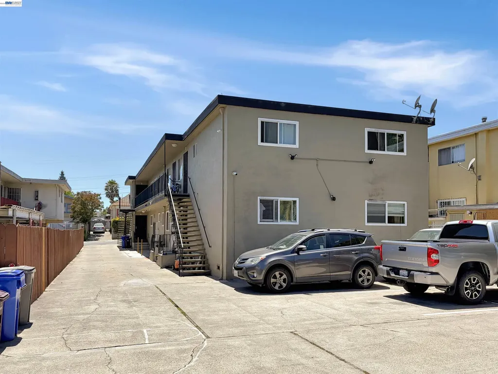 3016 Brookdale Avenue Oakland CA 94602