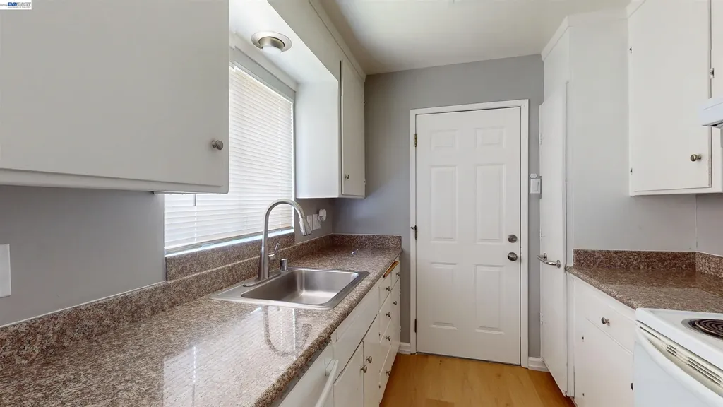 2858 Brookdale Avenue Oakland CA 94602