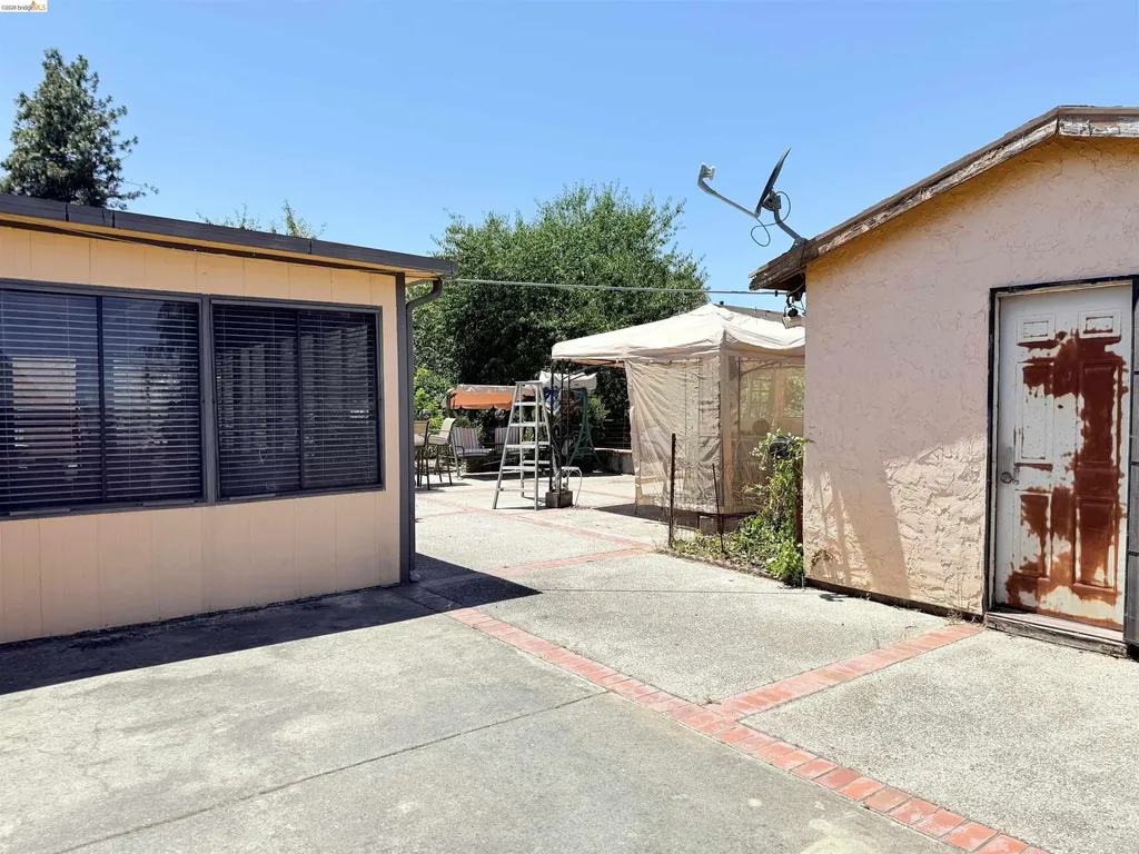 133 Meadowlark Way Hercules CA 94547