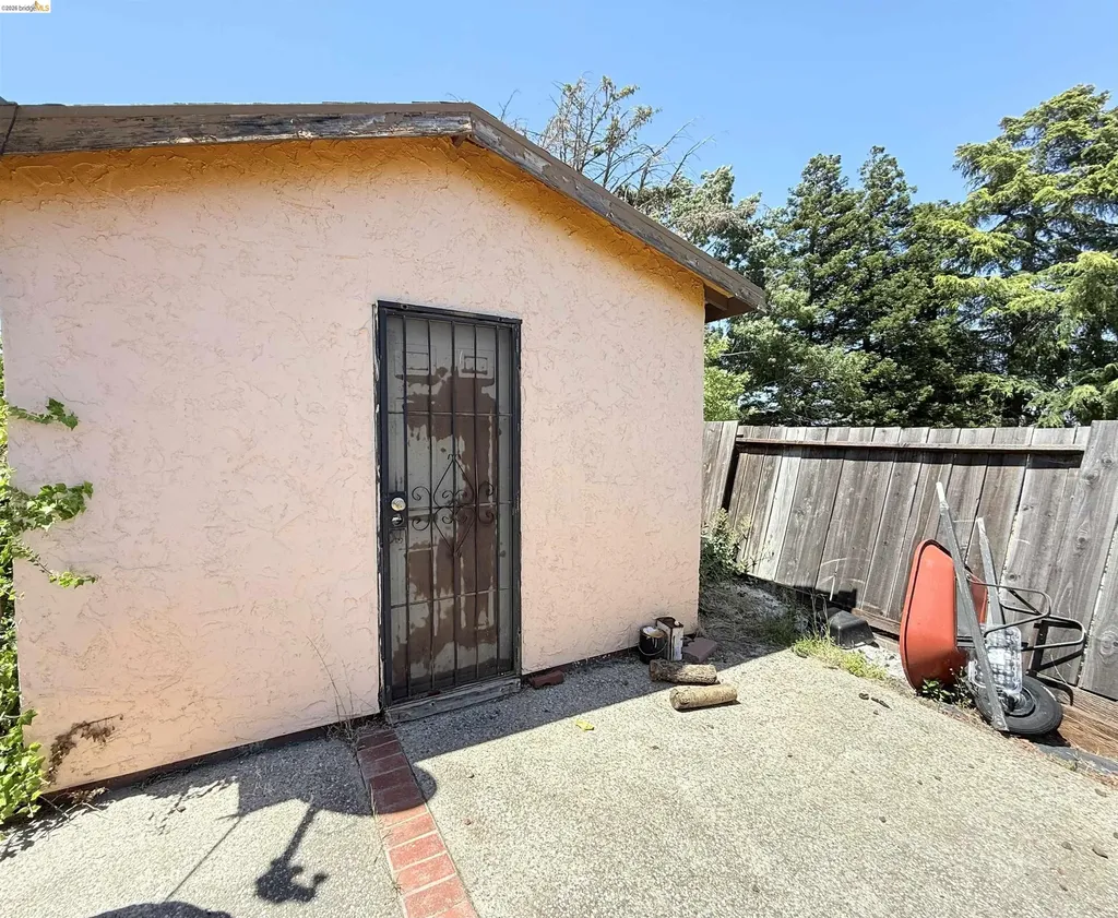 133 Meadowlark Way Hercules CA 94547