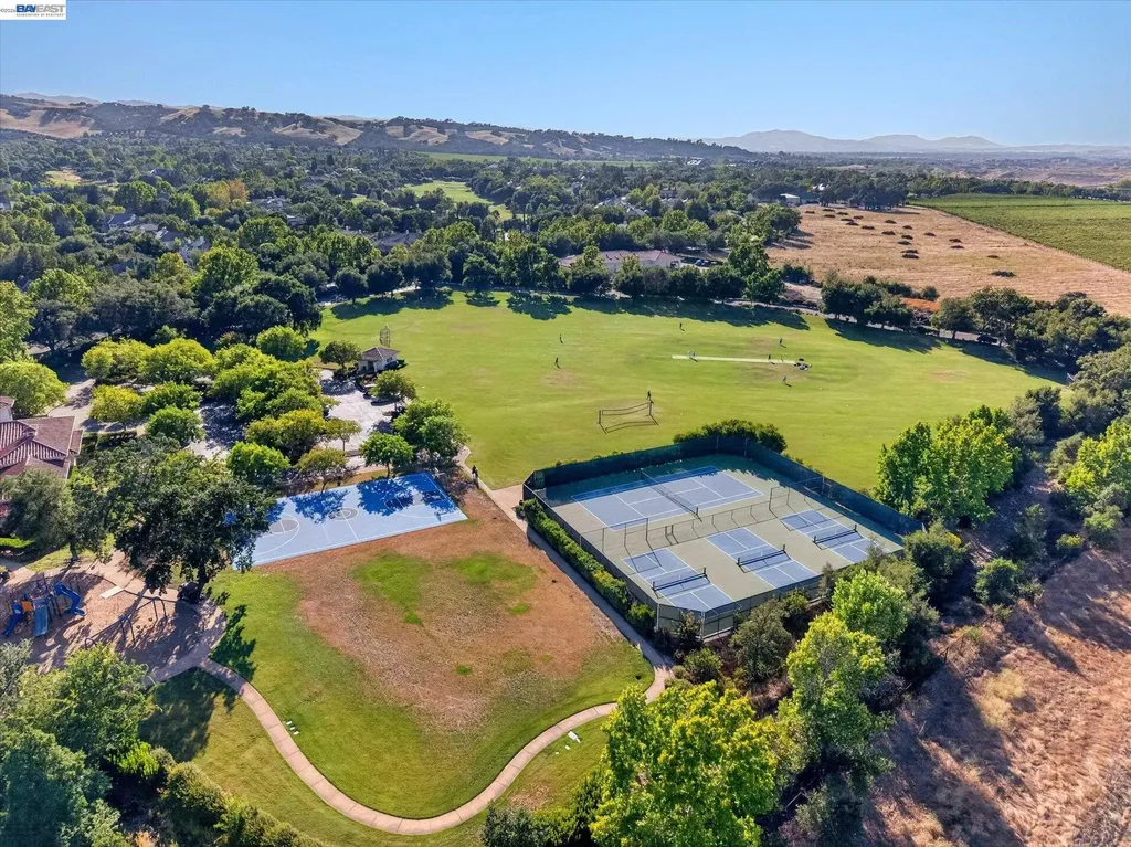 408 Cabonia Court Pleasanton CA 94566