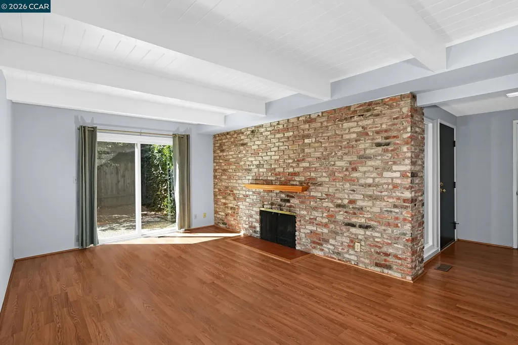 1952 Oak Grove Road Walnut Creek CA 94598