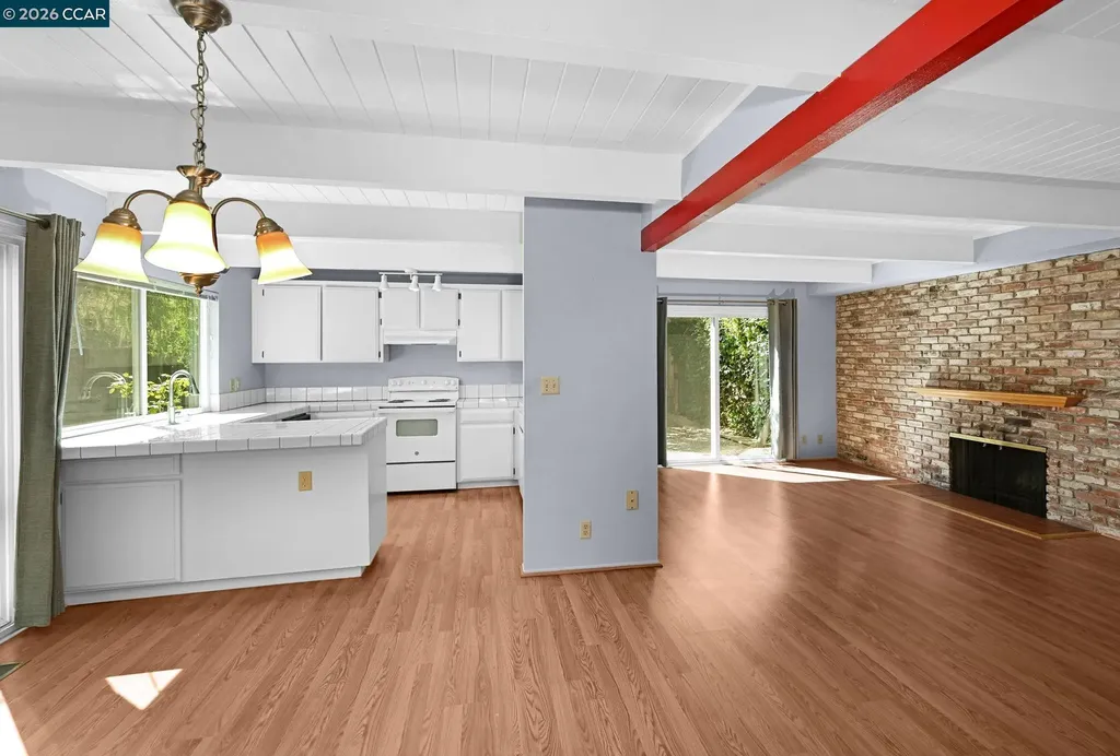1952 Oak Grove Road Walnut Creek CA 94598