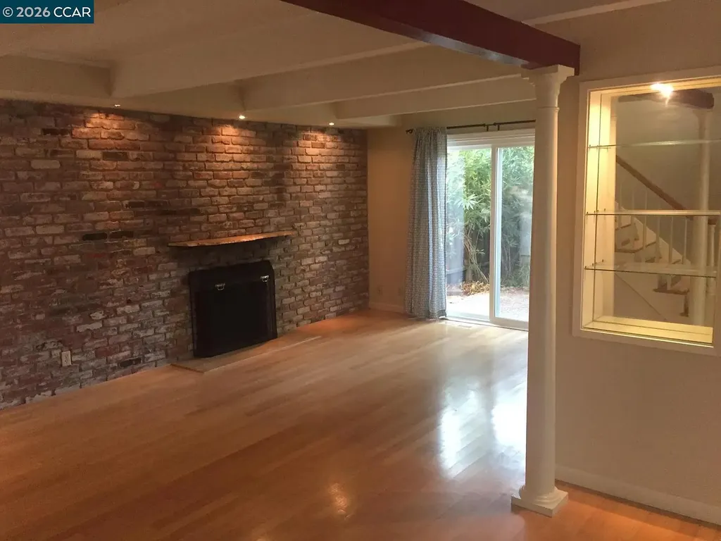 1952 Oak Grove Road Walnut Creek CA 94598