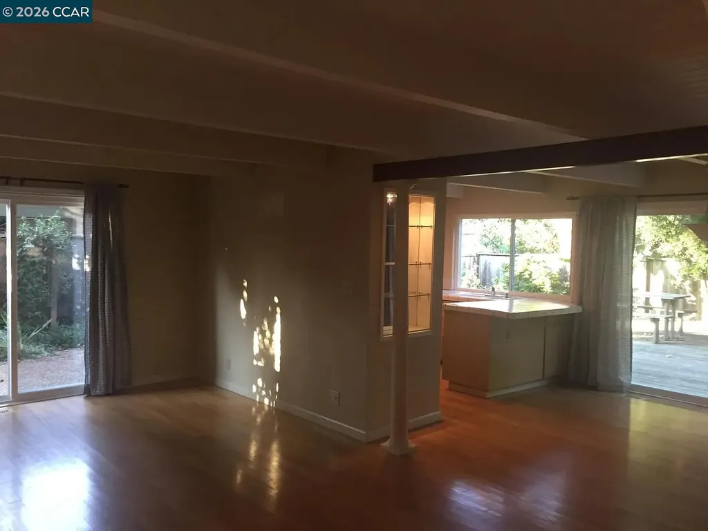 1952 Oak Grove Road Walnut Creek CA 94598