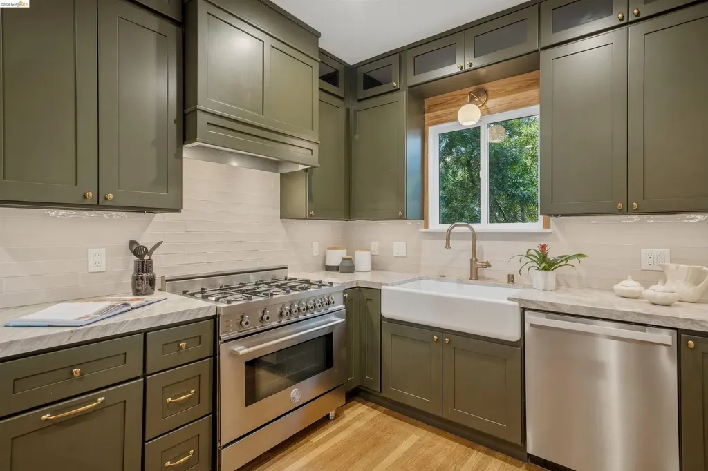 2635 Mathews Street Berkeley CA 94702