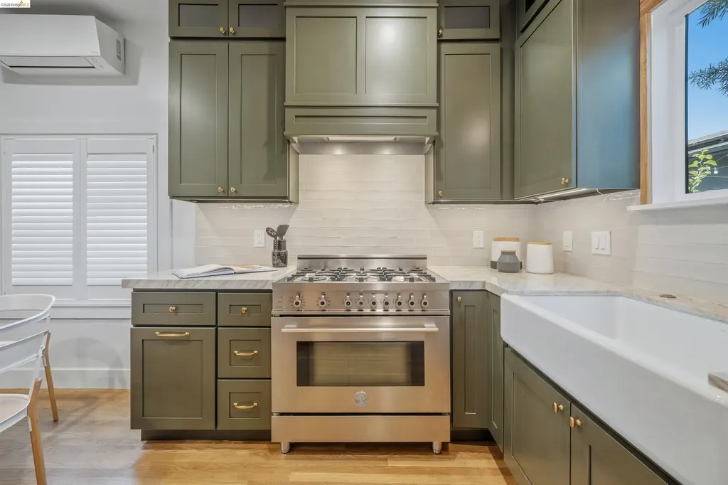2635 Mathews Street Berkeley CA 94702