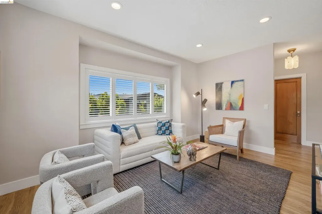 2635 Mathews Street Berkeley CA 94702