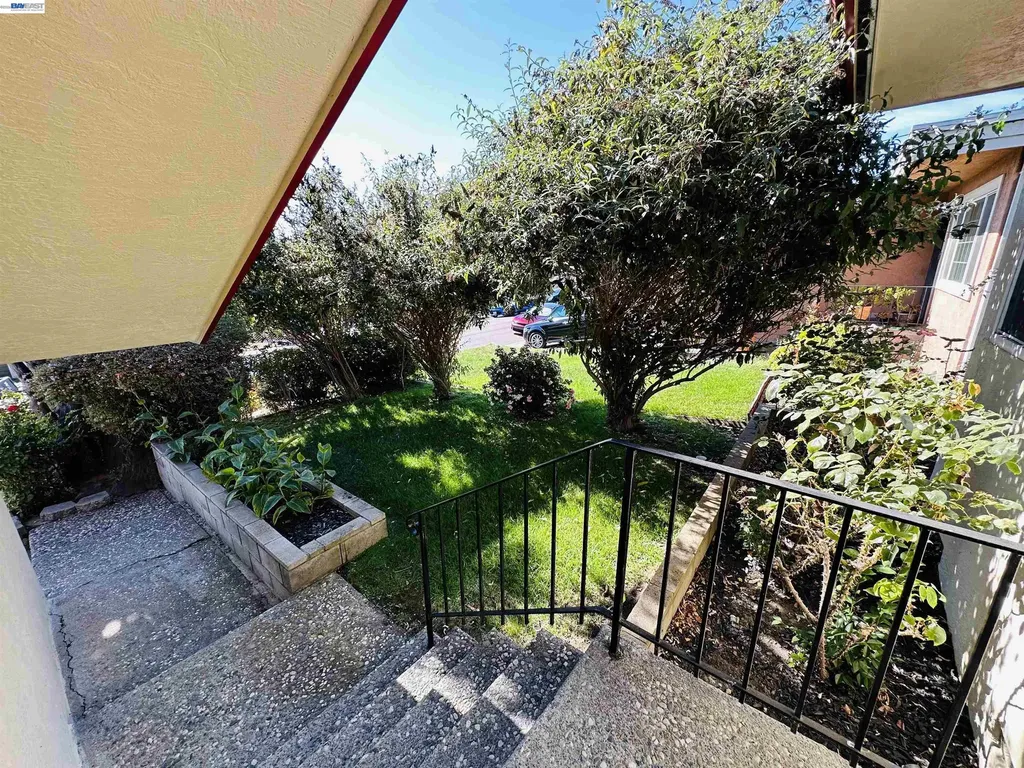 25132 Del Mar Avenue Hayward CA 94542