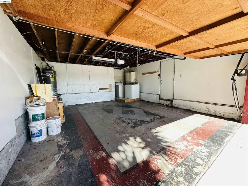 25132 Del Mar Avenue Hayward CA 94542