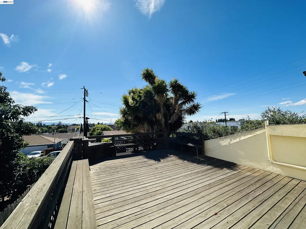 25132 Del Mar Avenue Hayward CA 94542