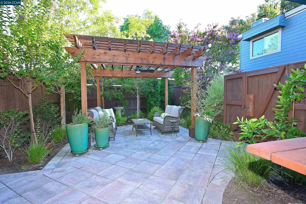 1290 Honey Trail Walnut Creek CA 94597