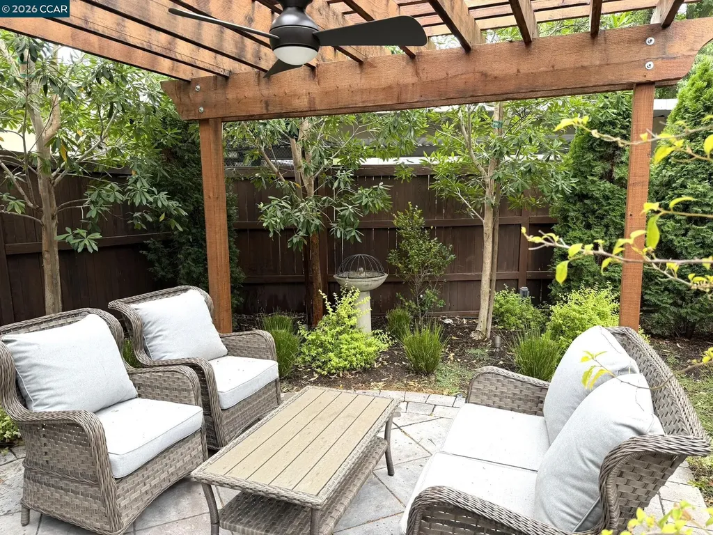 1290 Honey Trail Walnut Creek CA 94597