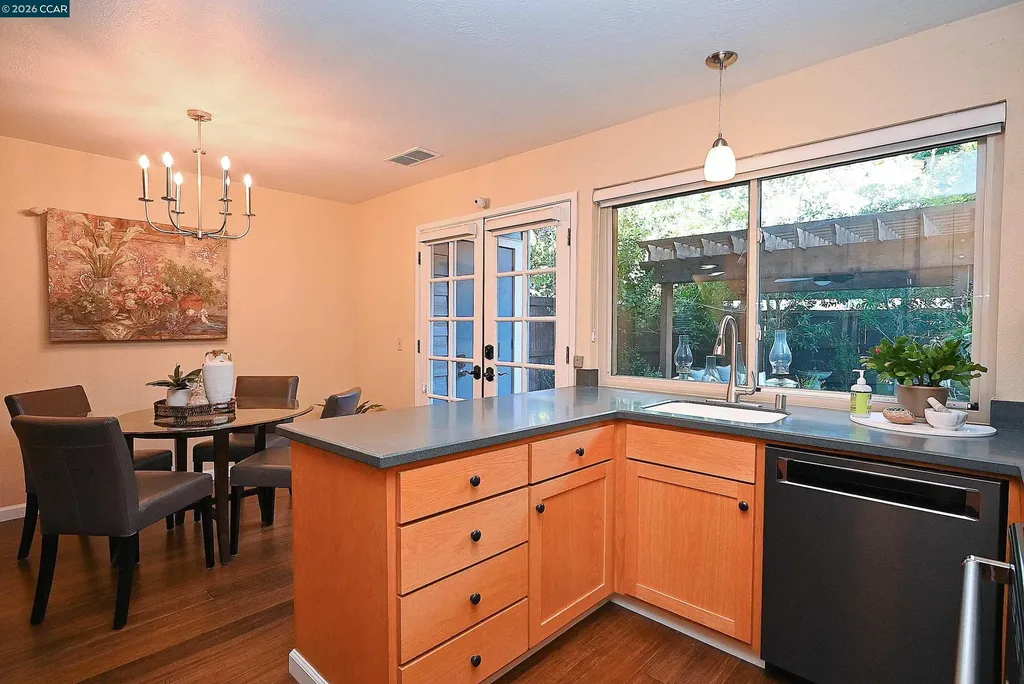 1290 Honey Trail Walnut Creek CA 94597