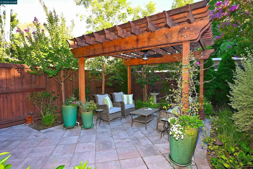 1290 Honey Trail Walnut Creek CA 94597