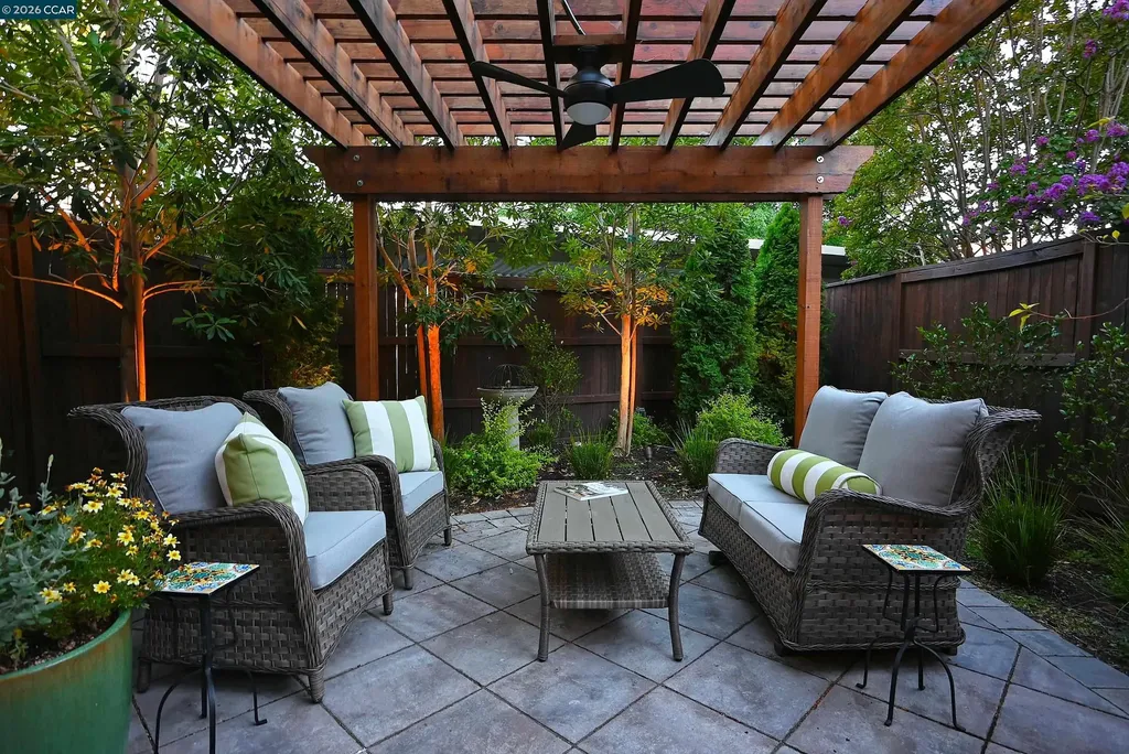 1290 Honey Trail Walnut Creek CA 94597