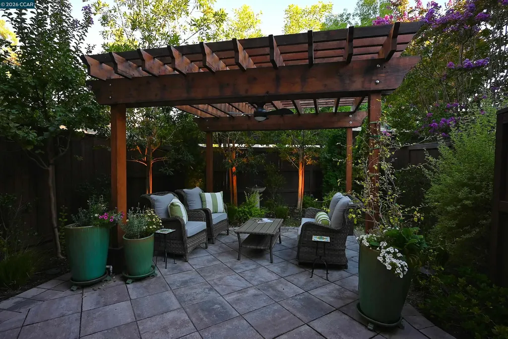 1290 Honey Trail Walnut Creek CA 94597