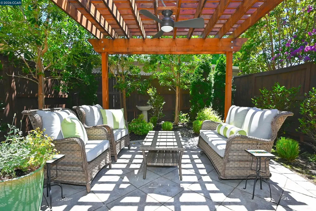 1290 Honey Trail Walnut Creek CA 94597