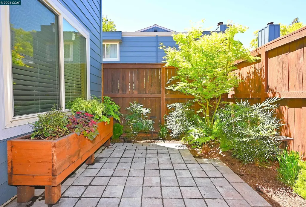 1290 Honey Trail Walnut Creek CA 94597