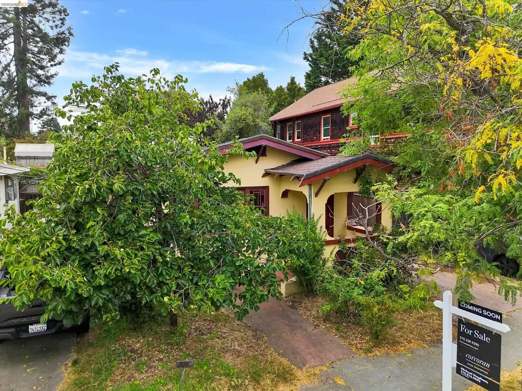 2219 Derby Street Berkeley CA 94705