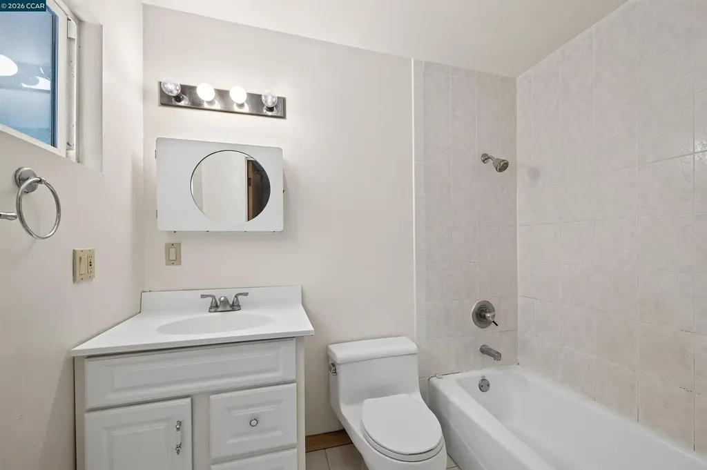 3 Shadow Creek Lane Orinda CA 94563