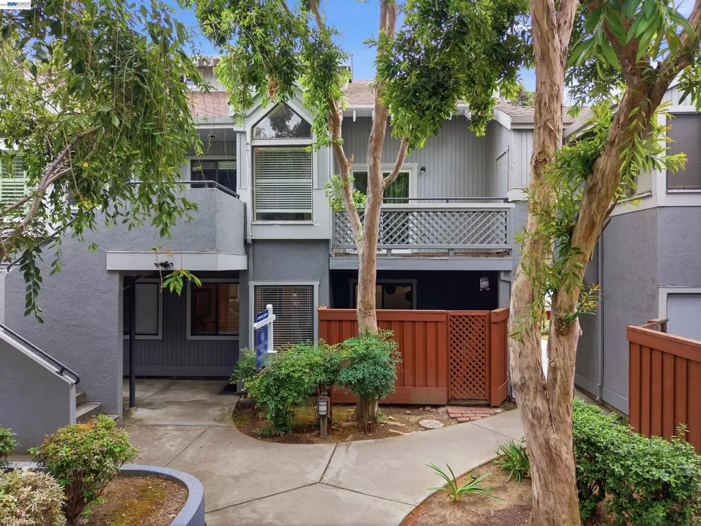 4664 Devonshire Common Fremont CA 94536