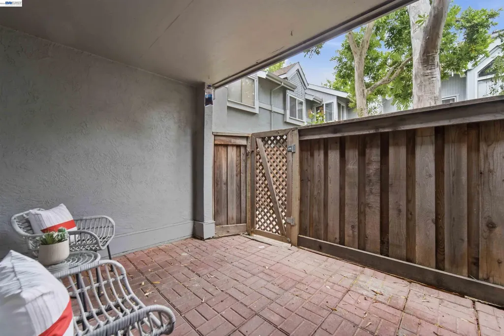 4664 Devonshire Common Fremont CA 94536