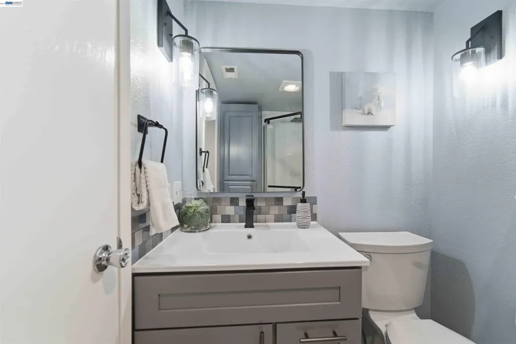 4664 Devonshire Common Fremont CA 94536