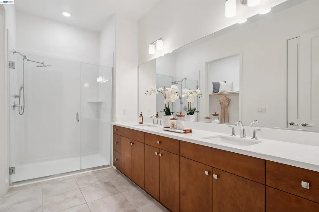 2339 Kinetic Common Fremont CA 94539